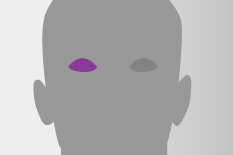 In einer grauen Kopfsilhouette ist ein Auge lila gefärbt